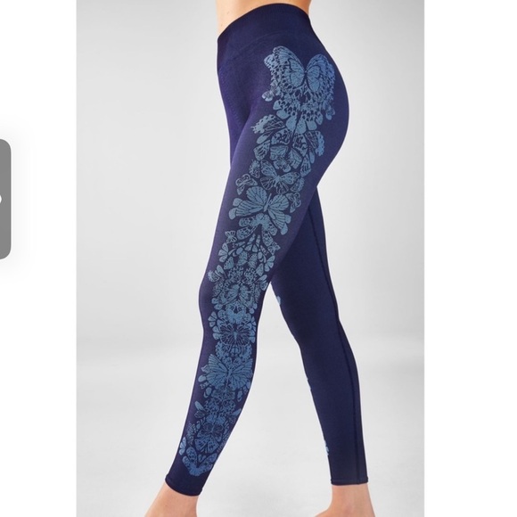 Fabletics Seamless Butterfly 7/8 Legging size XS - Picture 1 of 6